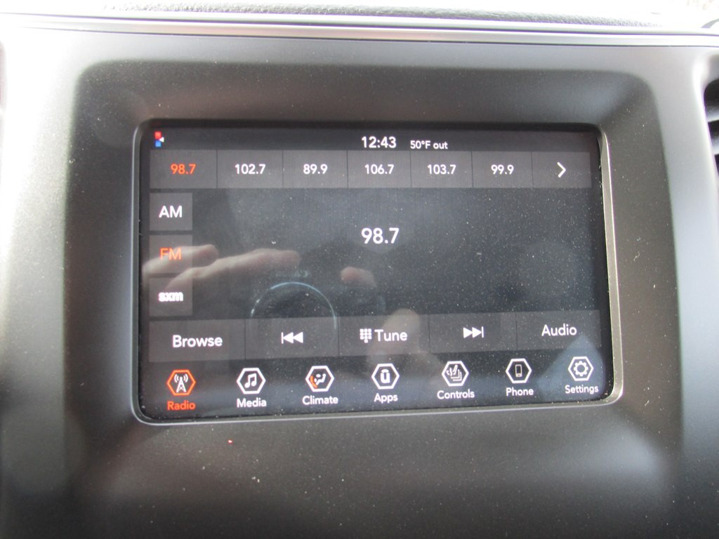 2019 Jeep Cherokee Image 12