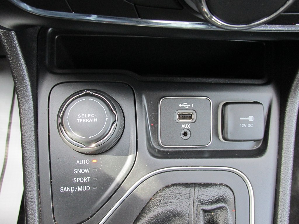 2019 Jeep Cherokee Image 14