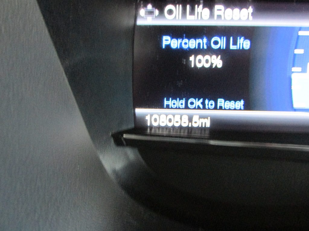 2017 Ford Explorer Image 2