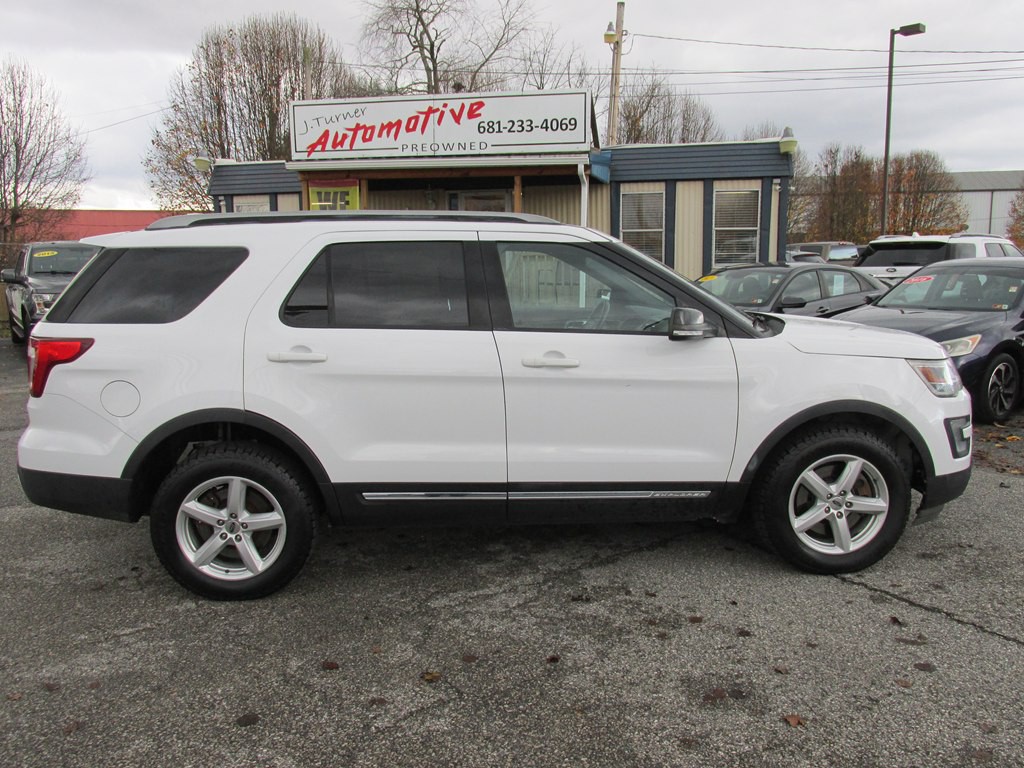 2017 Ford Explorer Image 4
