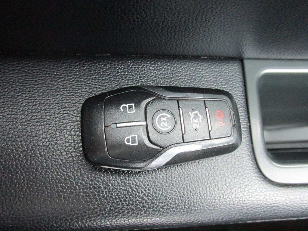 2017 Ford Explorer Image 18