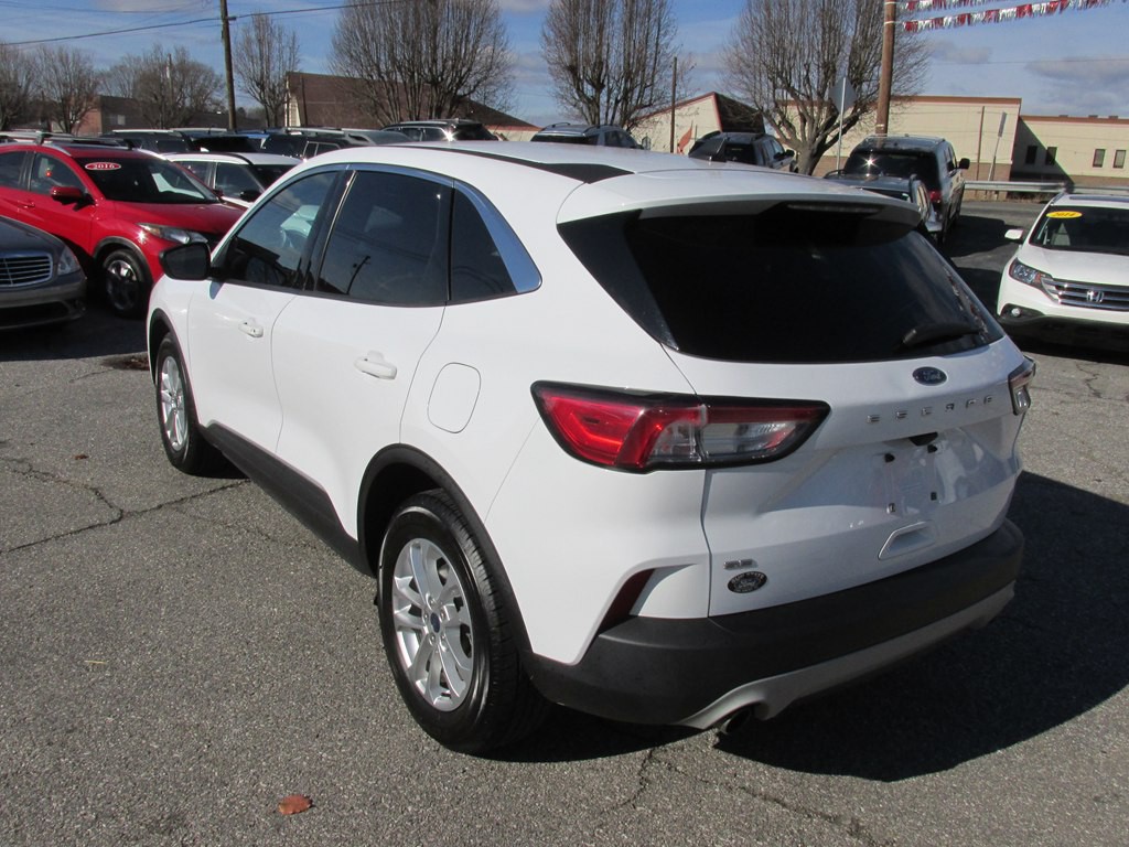 2022 Ford Escape Image 6