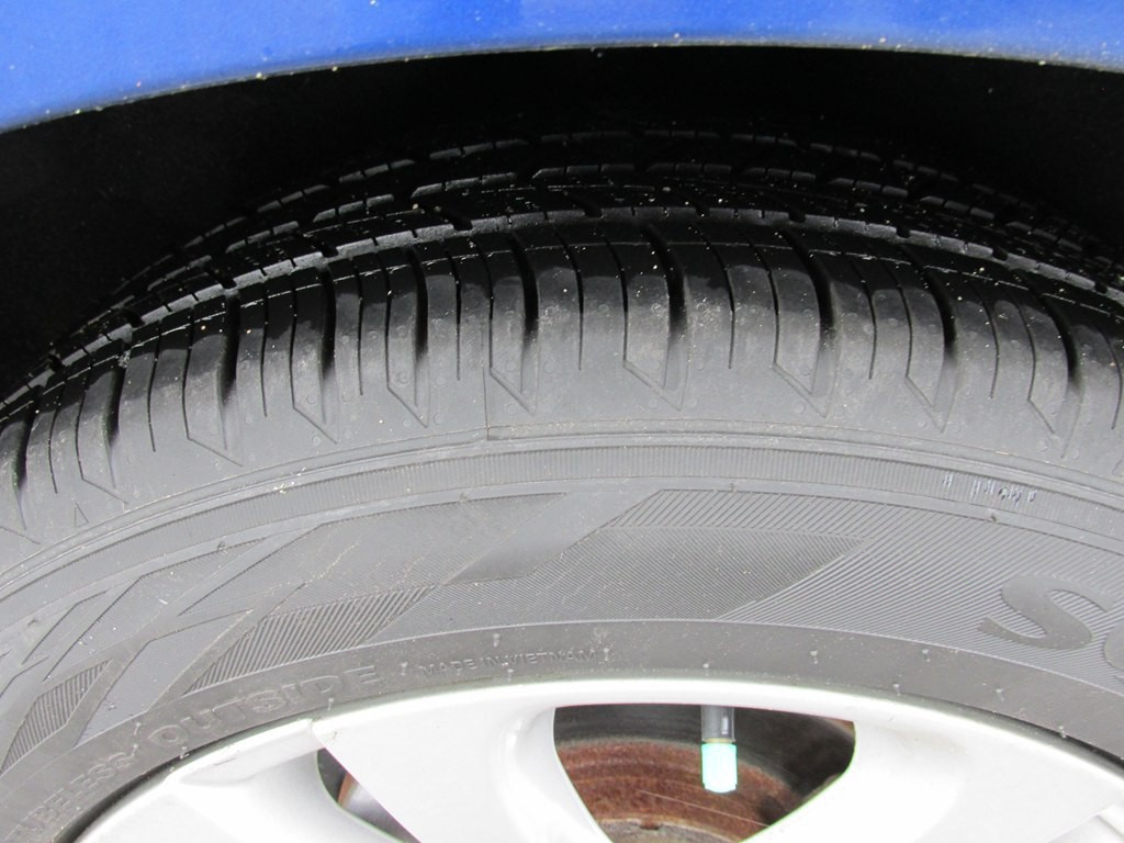 2015 Chrysler 200 Image 7