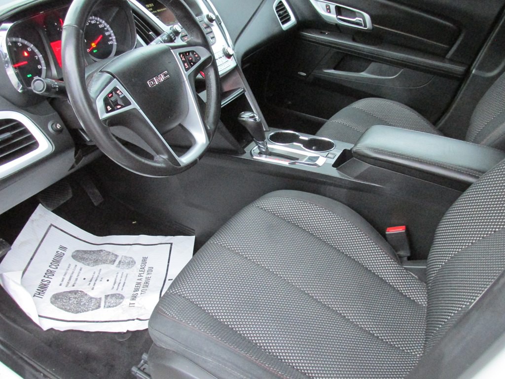 2016 GMC Terrain Image 8