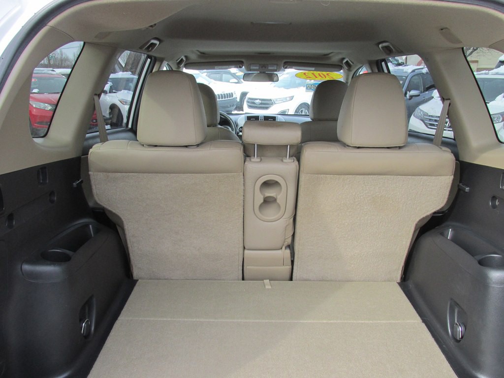 2012 Toyota Rav4 Image 7
