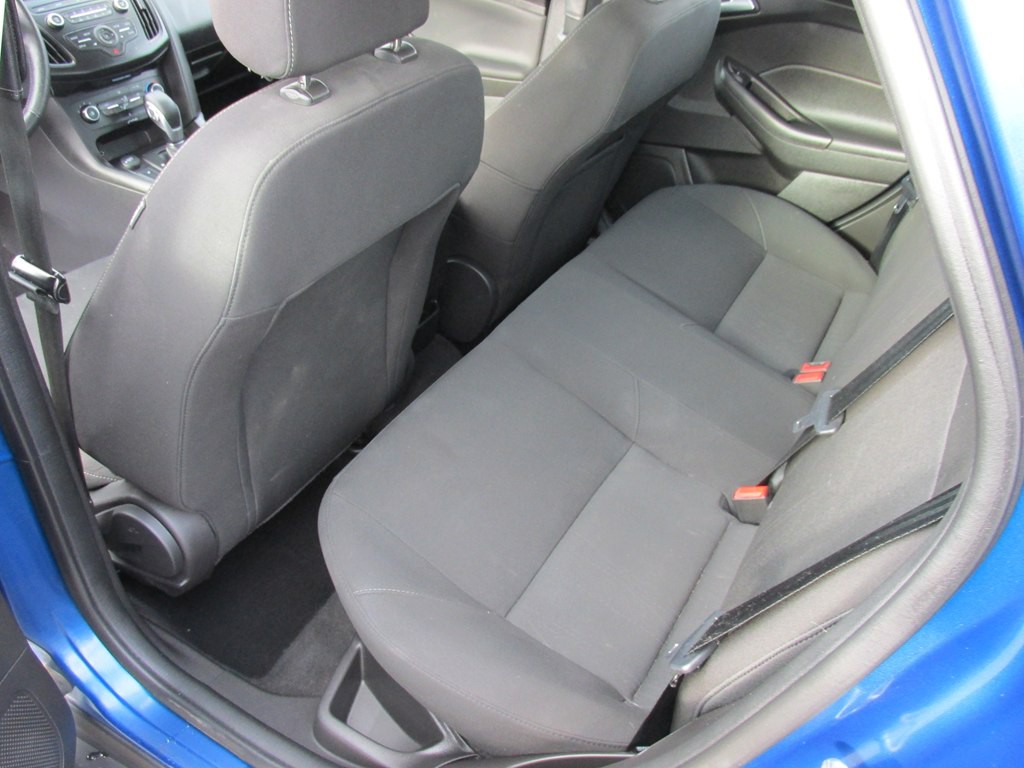 2018 Ford Focus Image 9