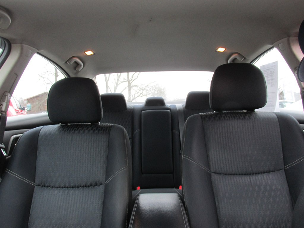 2018 Nissan Altima Image 10