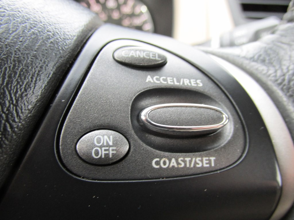 2017 Nissan Pathfinder Image 18