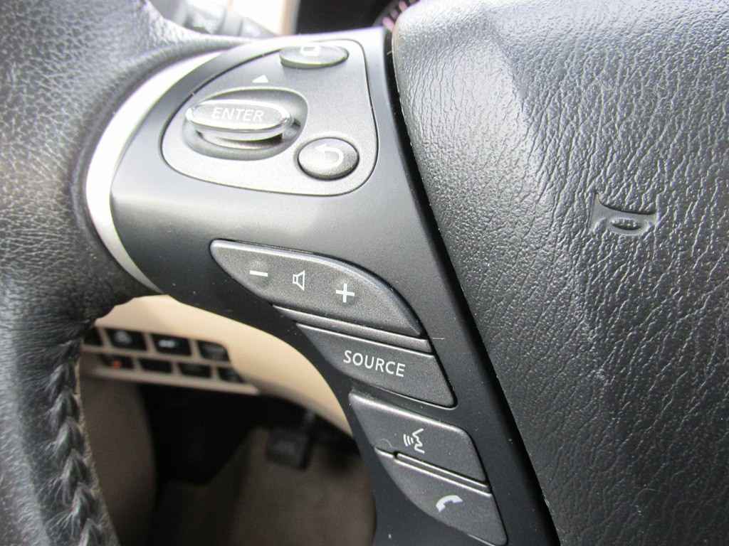 2017 Nissan Pathfinder Image 19