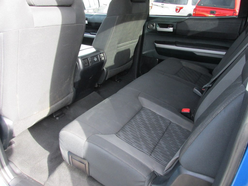 2017 Toyota Tundra Image 8