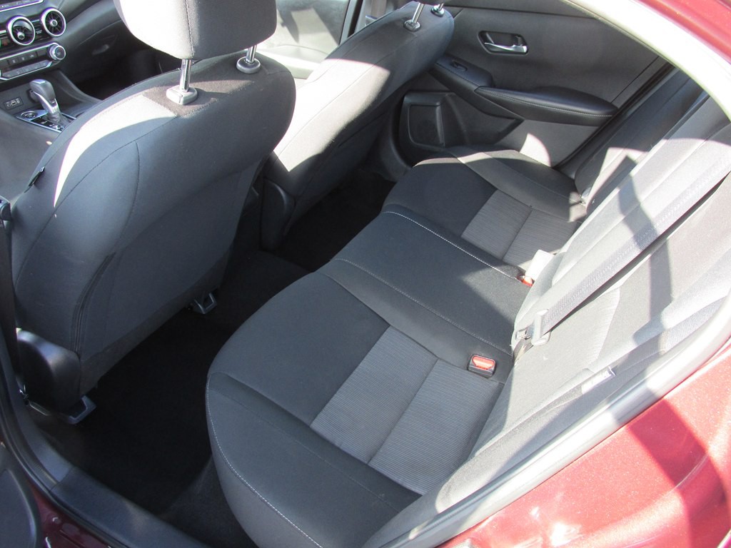 2022 Nissan Sentra Image 9