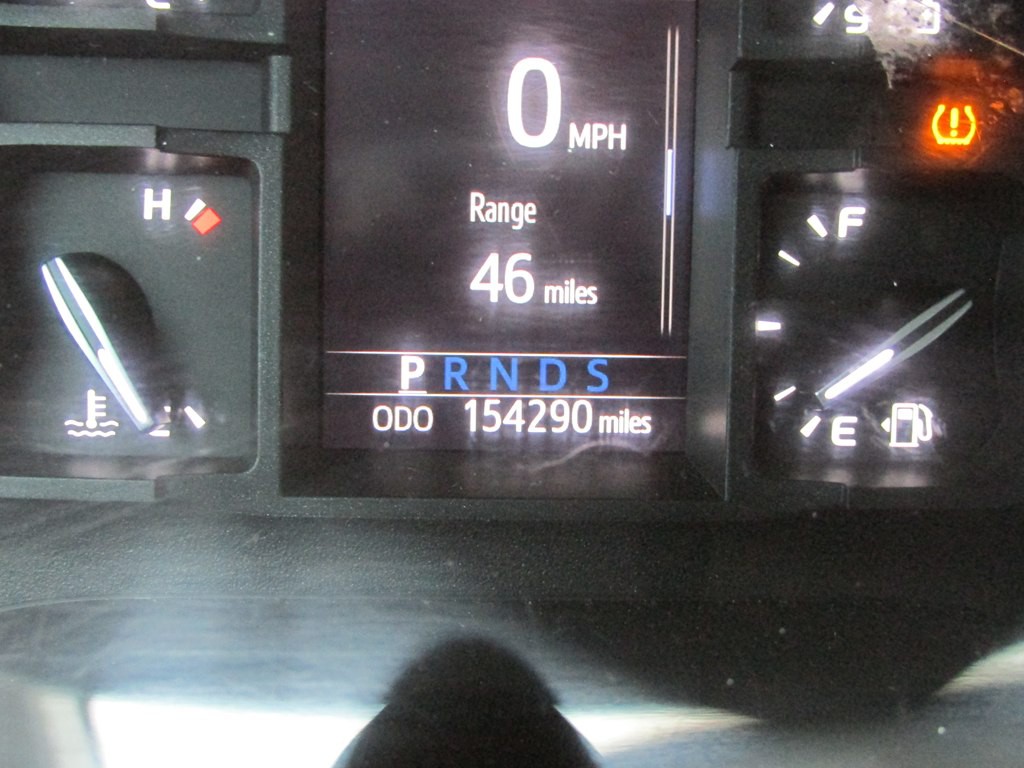 2018 Toyota Tundra Image 2