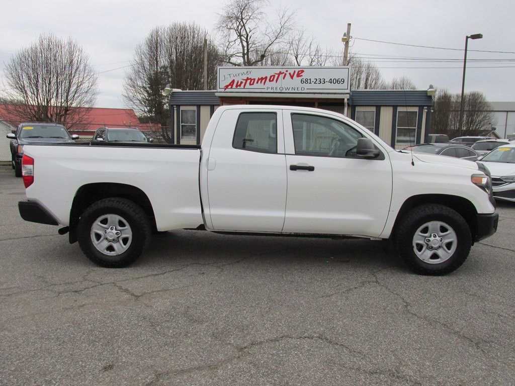 2018 Toyota Tundra Image 4