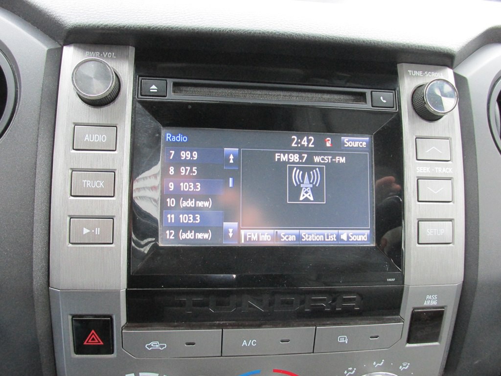 2018 Toyota Tundra Image 9