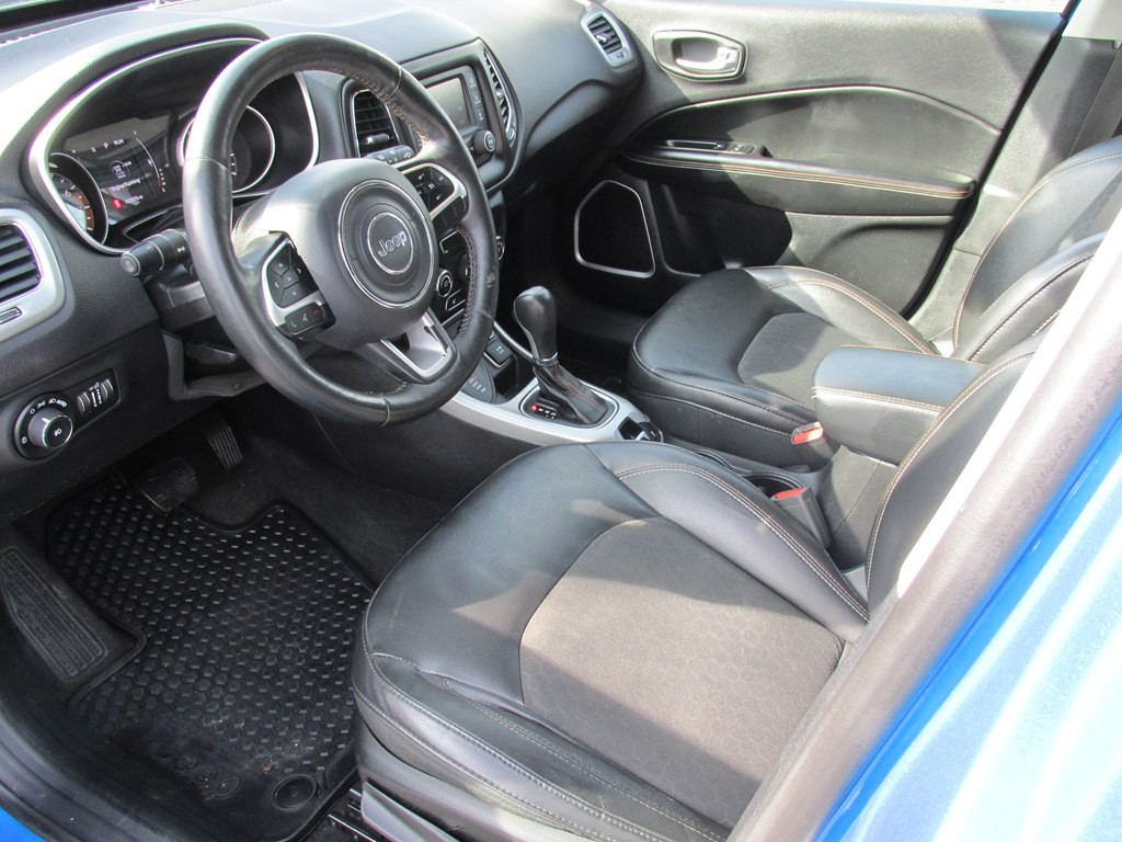 2018 Jeep Compass Image 9