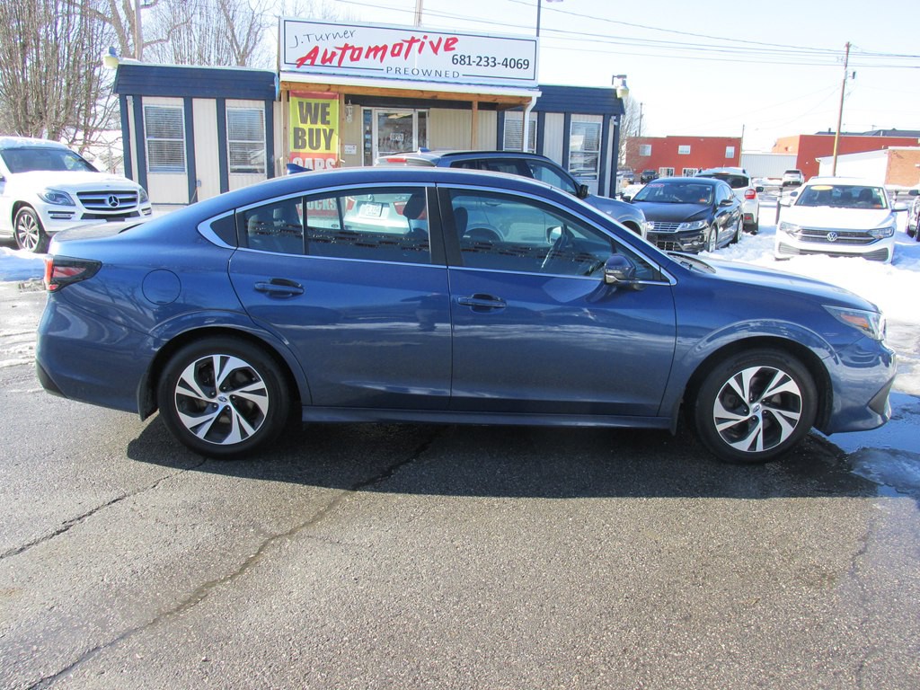 2022 Subaru Legacy Image 3