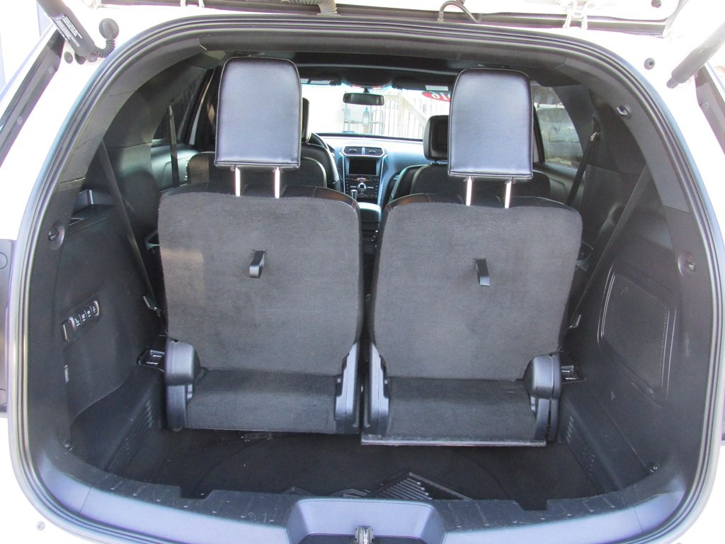 2016 Ford Explorer Image 7