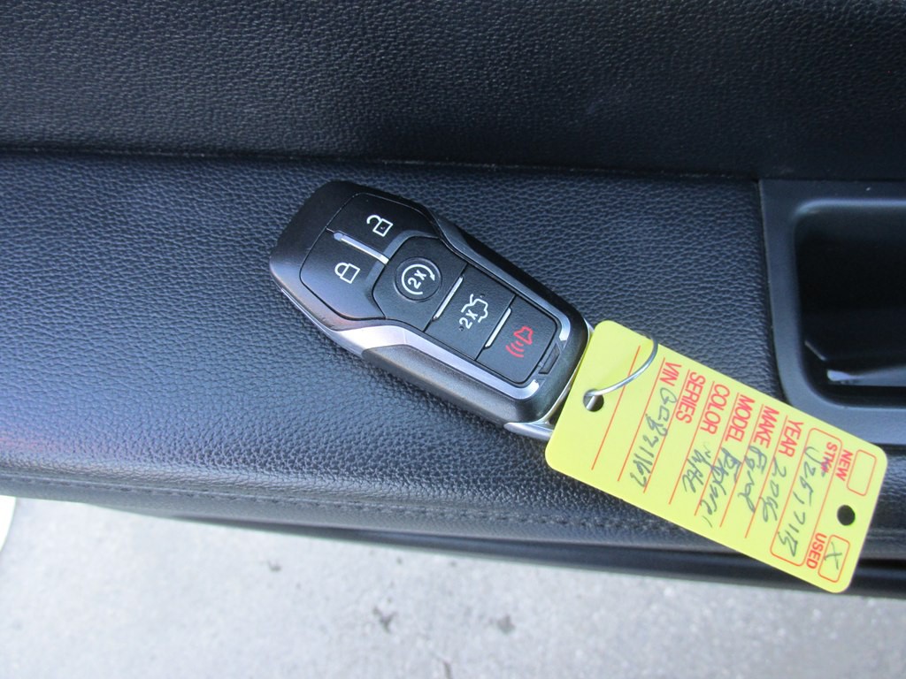 2016 Ford Explorer Image 20