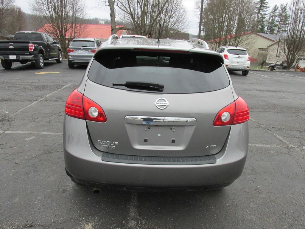 2015 Nissan Rogue Image 4