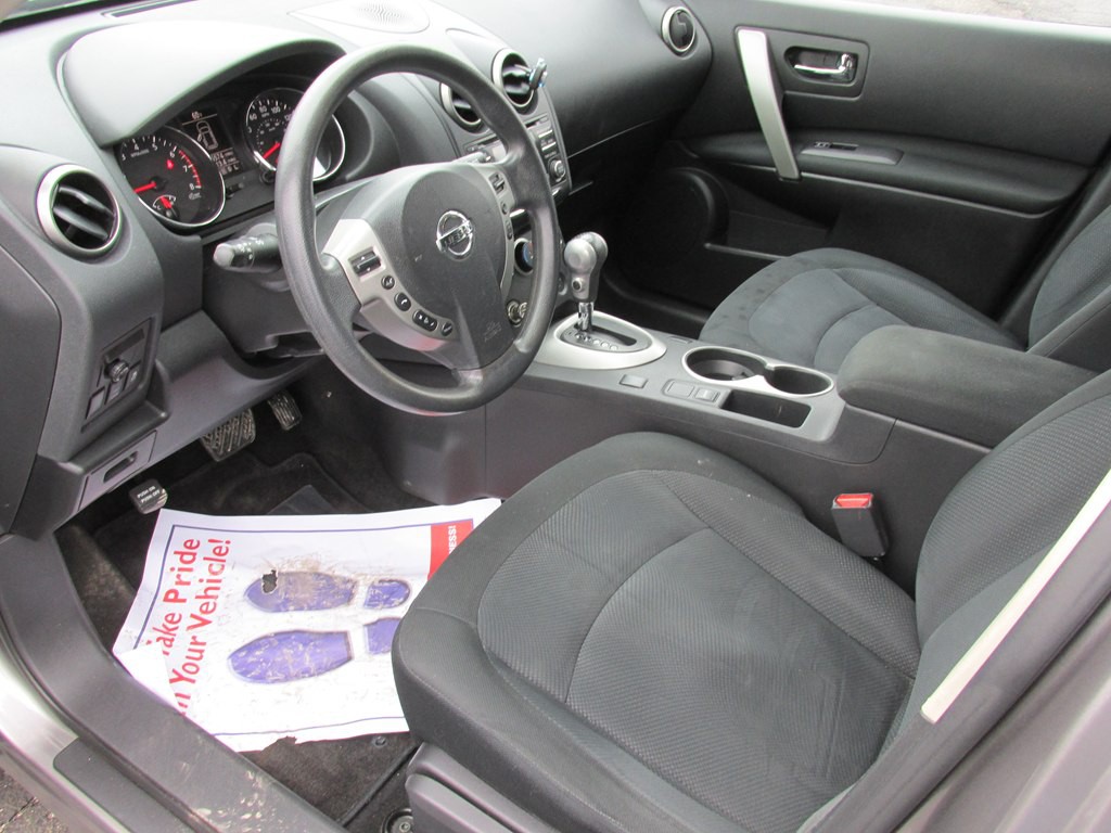 2015 Nissan Rogue Image 9