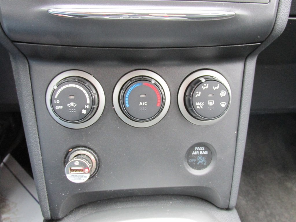 2015 Nissan Rogue Image 13