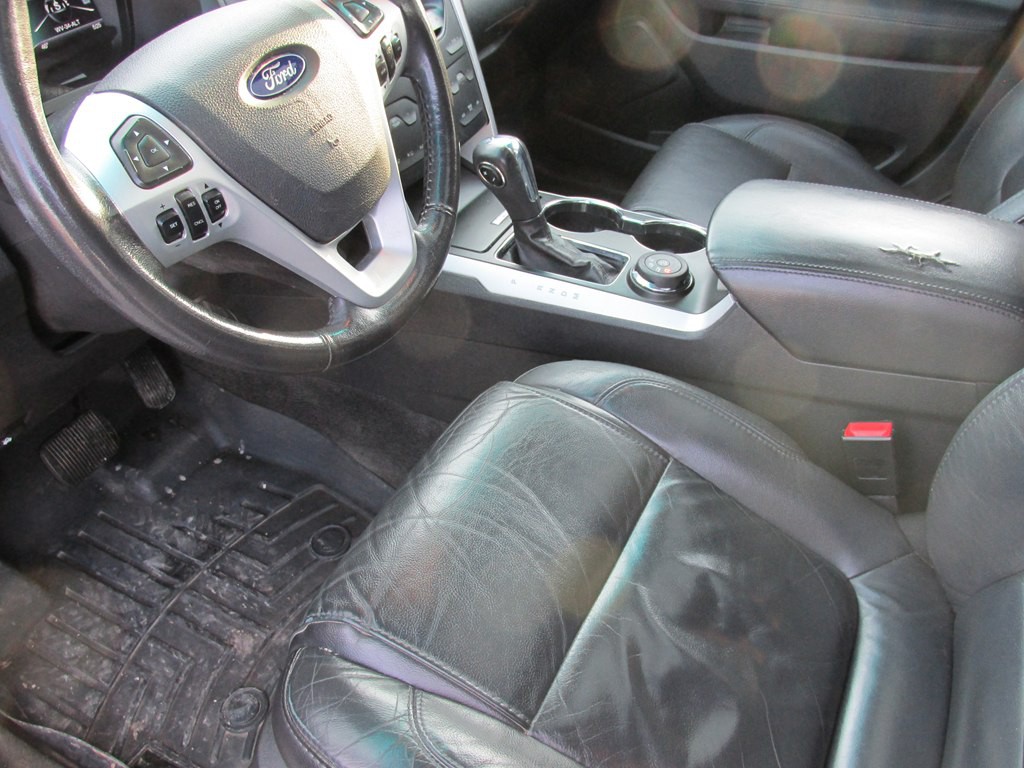 2015 Ford Explorer Image 9