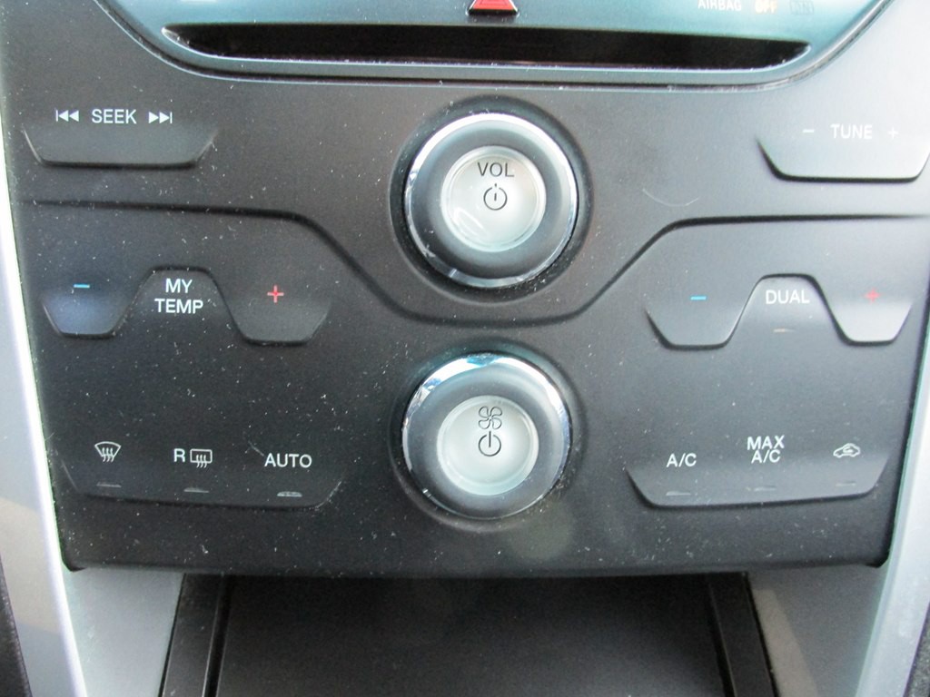 2015 Ford Explorer Image 14