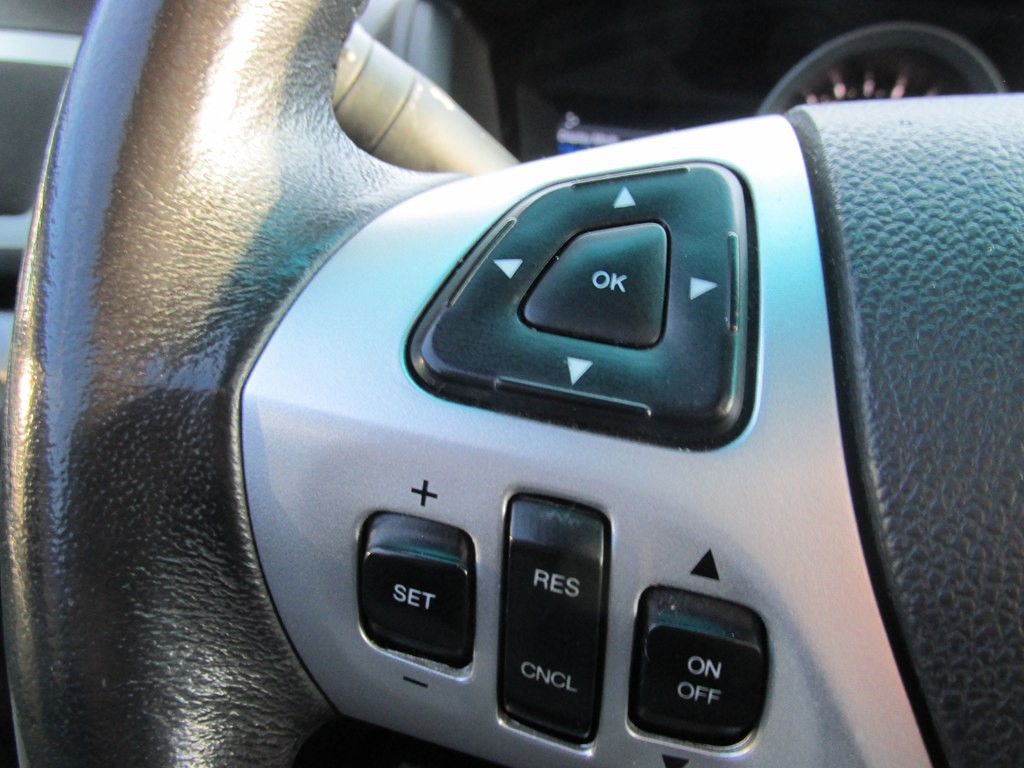 2015 Ford Explorer Image 17