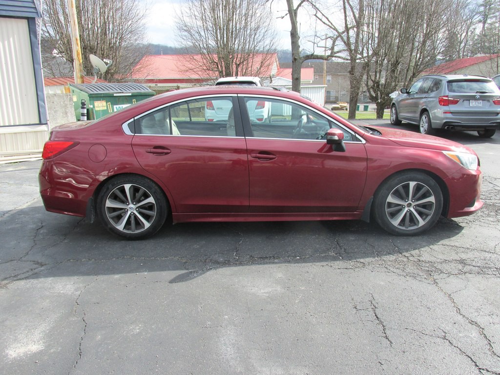 2015 Subaru Legacy Image 3