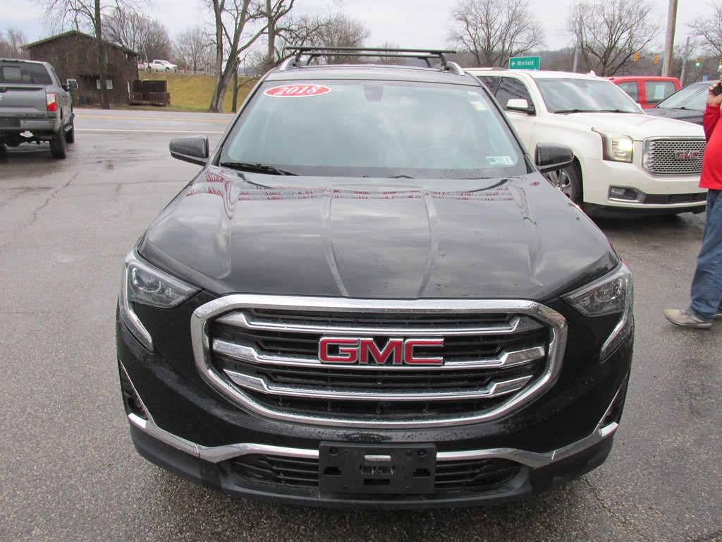 2018 GMC Terrain Image 2