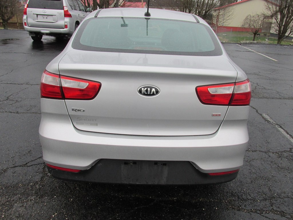 2017 Kia Rio Image 4