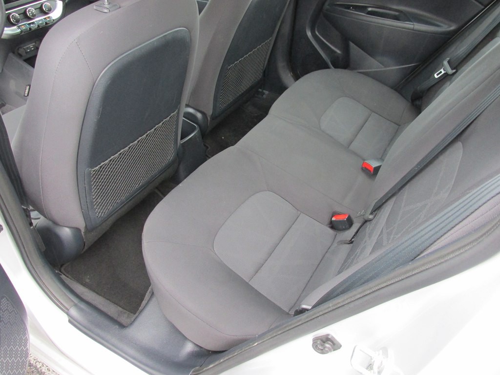 2017 Kia Rio Image 9