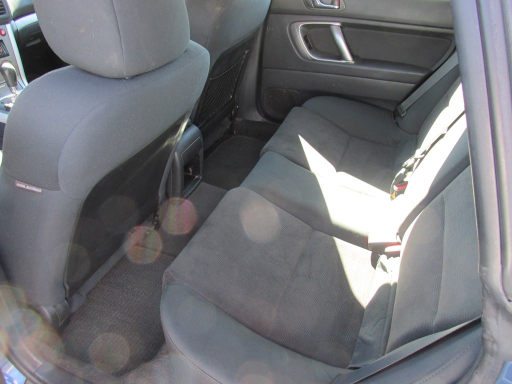 2009 Subaru Outback Image 10