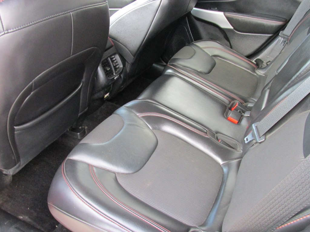 2017 Jeep Cherokee Image 9