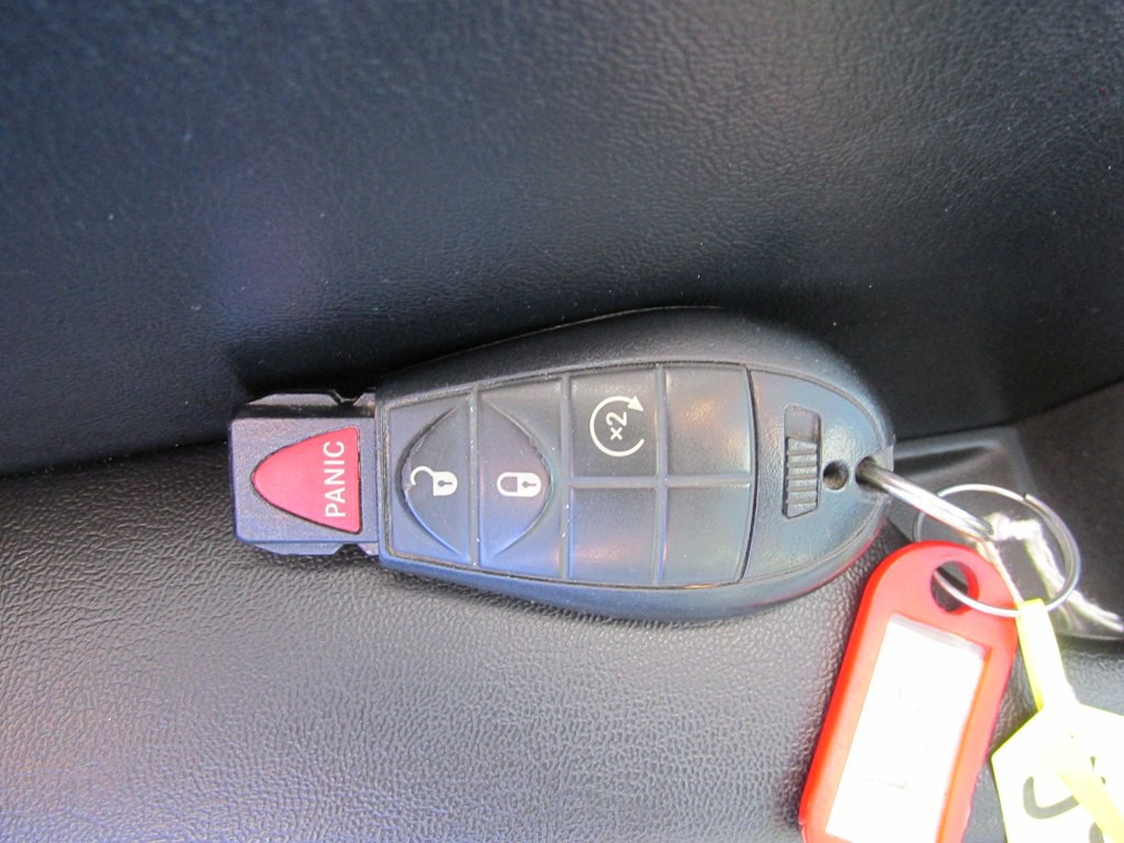 2017 Jeep Cherokee Image 18