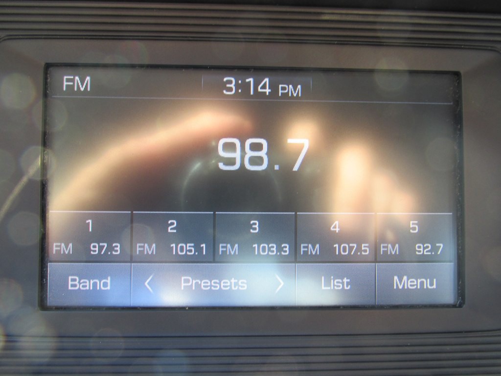 2020 Hyundai Elantra Image 11