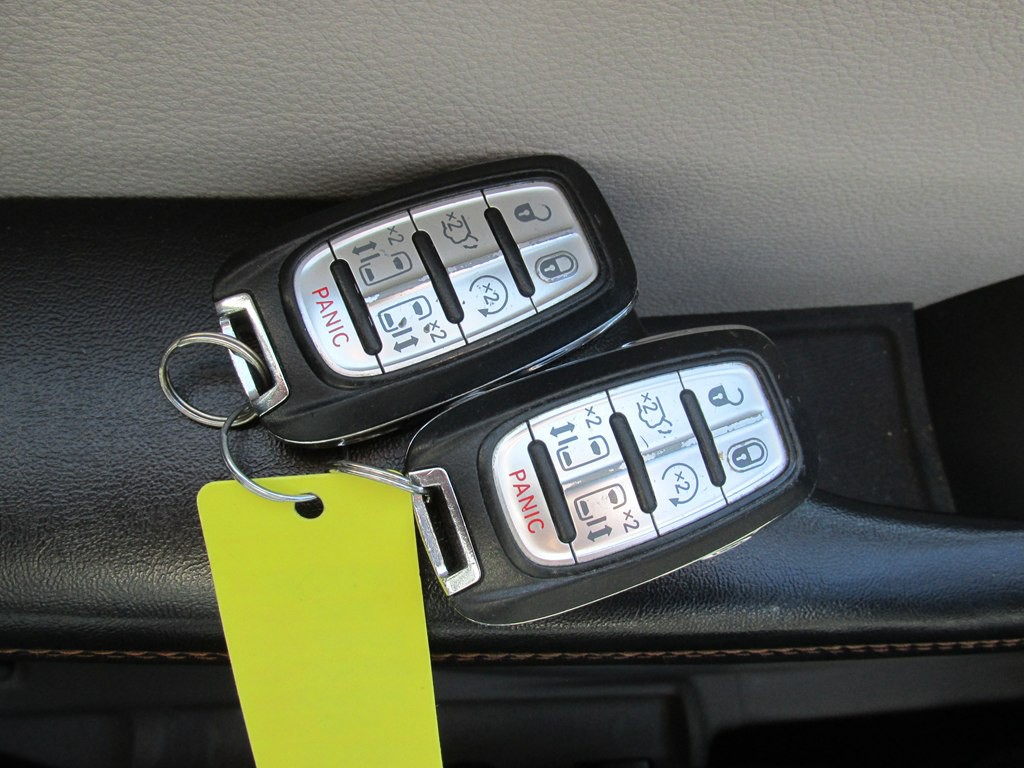 2017 Chrysler Pacifica Image 18