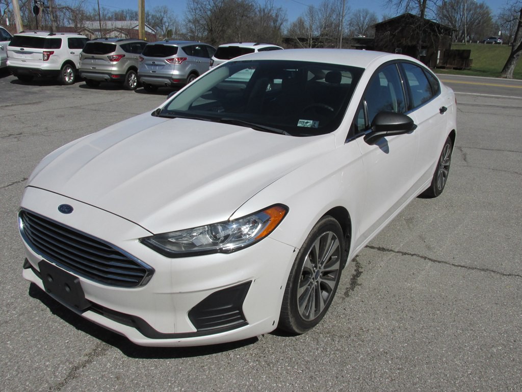 2019 Ford Fusion Image 1