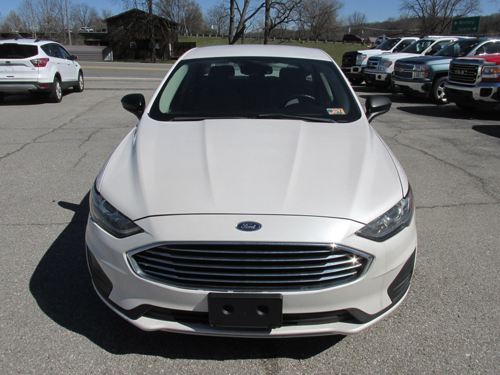 2019 Ford Fusion Image 2