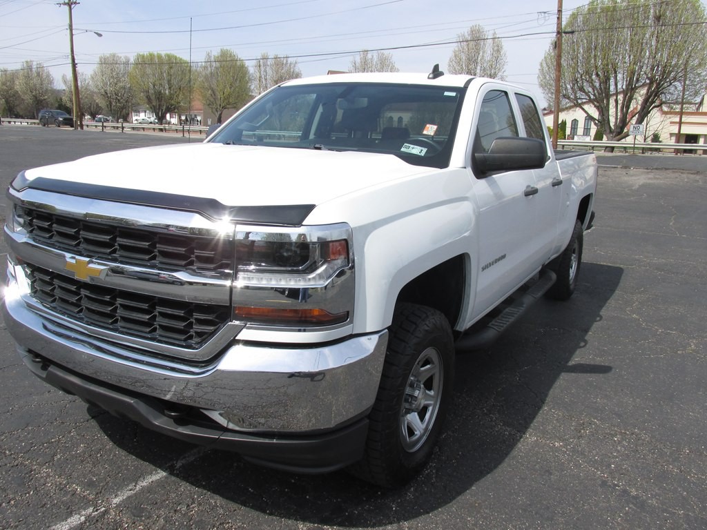2018 Chevrolet Silverado 1500 Image 1