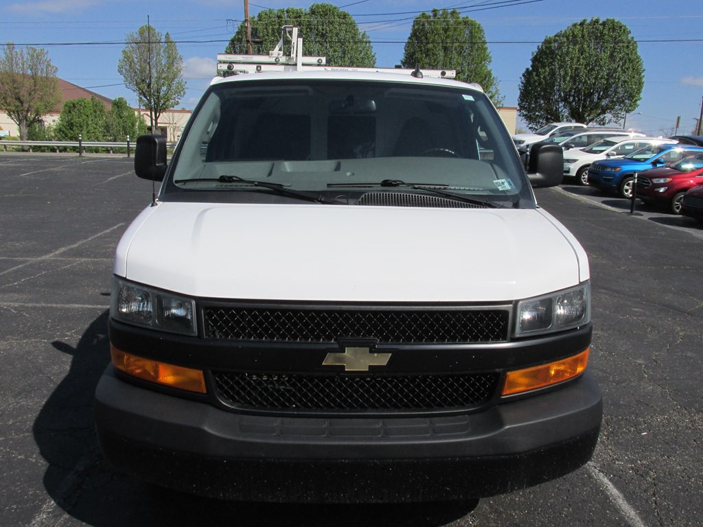 2022 Chevrolet Express Image 2