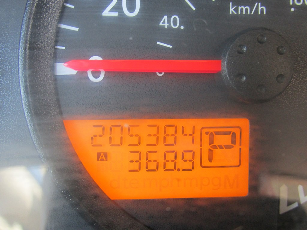 2011 Nissan Frontier Image 6