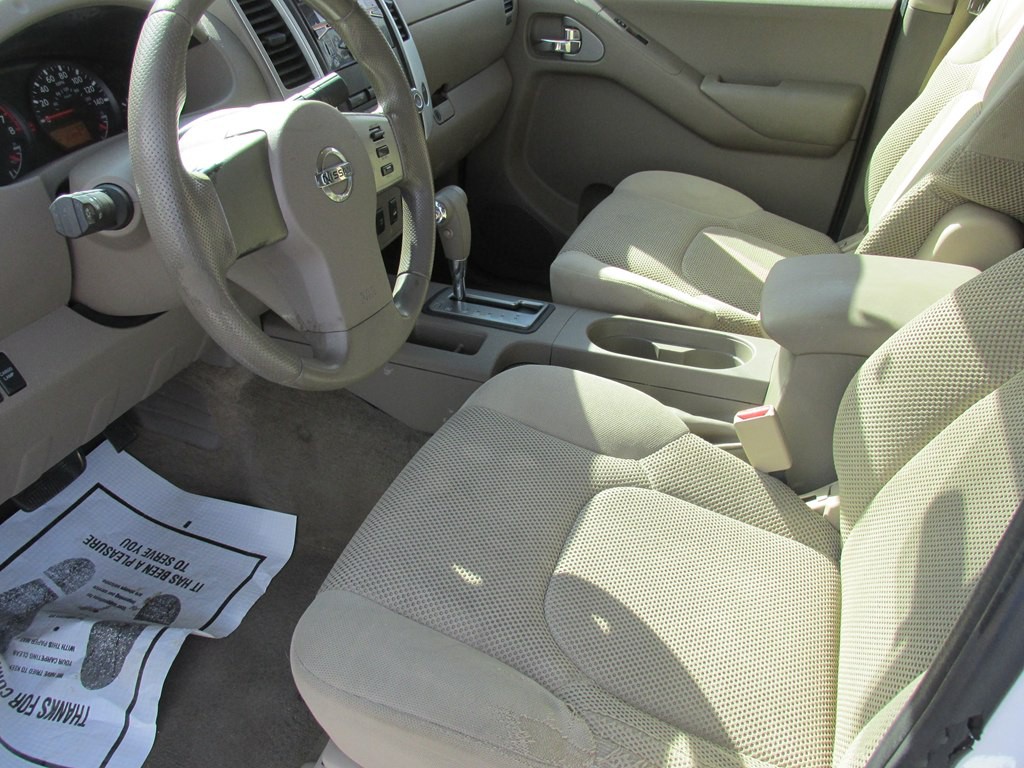 2011 Nissan Frontier Image 7