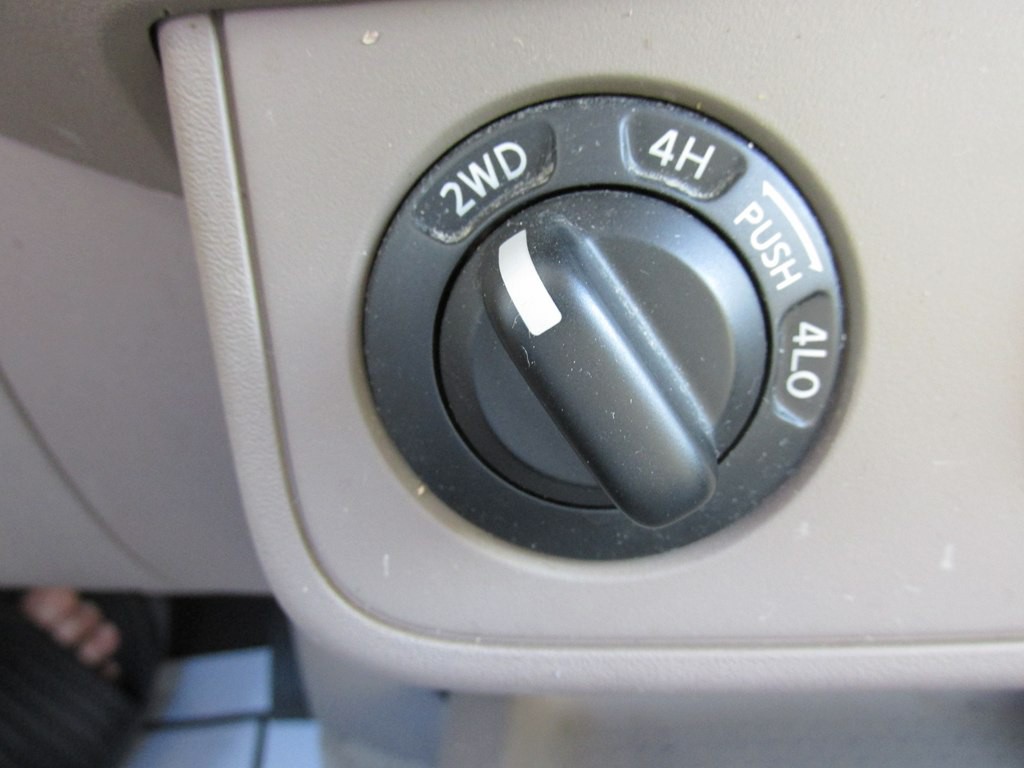 2011 Nissan Frontier Image 10