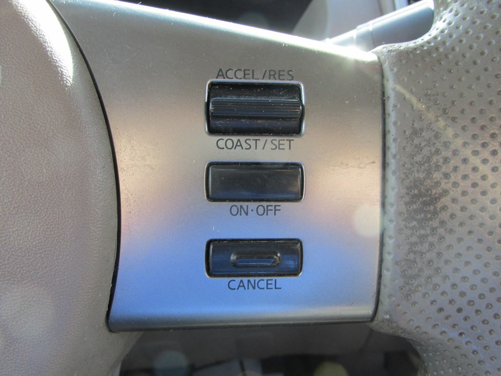 2011 Nissan Frontier Image 11