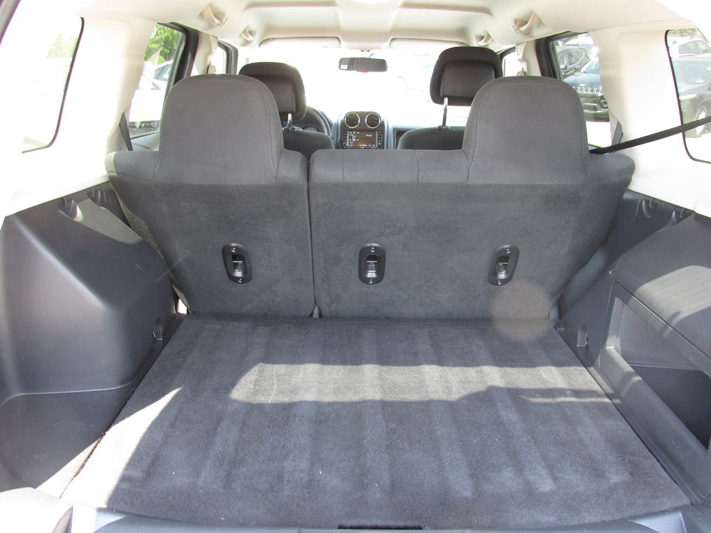 2016 Jeep Patriot Image 7