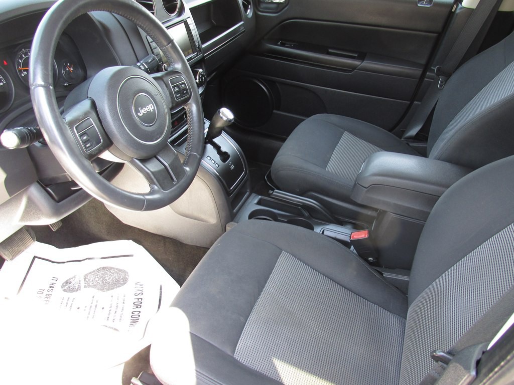2016 Jeep Patriot Image 9
