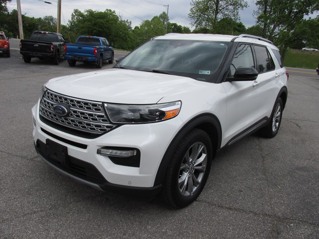 2020 Ford Explorer Image 1