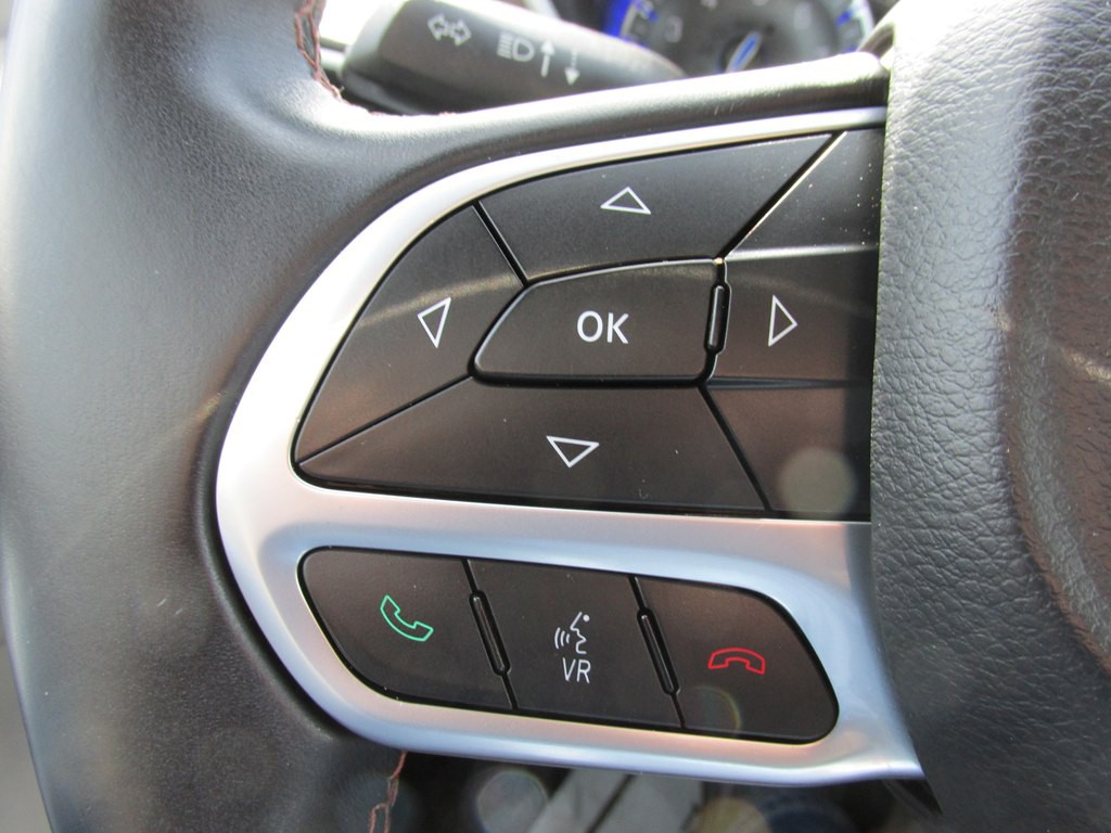 2017 Chrysler Pacifica Image 17