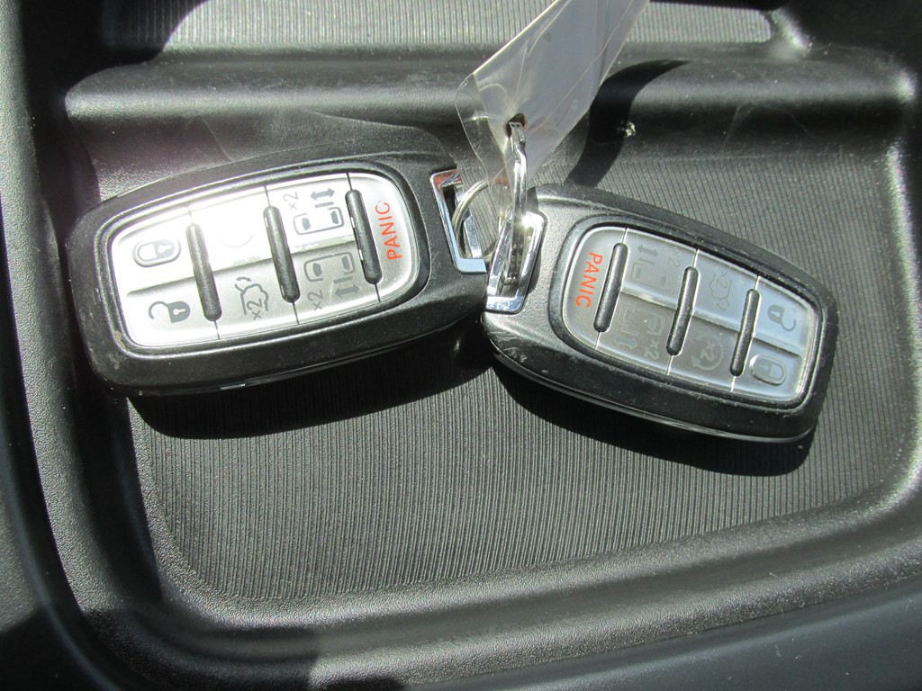 2017 Chrysler Pacifica Image 18